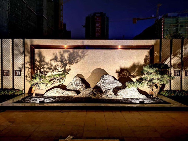 庭院泰山石叠水